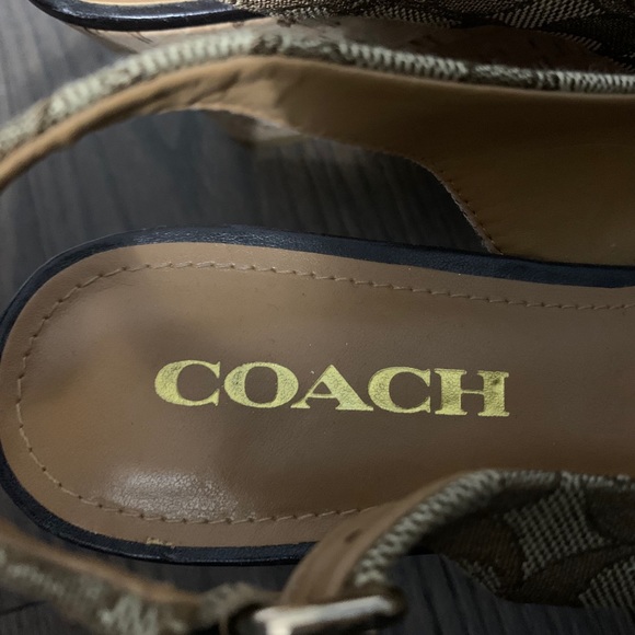 EUC Coach Wedges - Picture 3 of 4